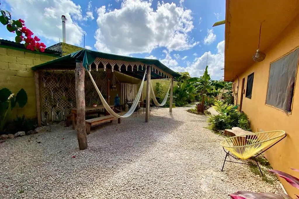 Jungla Bacalar/ Casa Guacamayo 5Ta. Av. Bacalar
